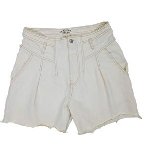 We The Free People Jean Shorts 27 Beige High Waisted Raw Hem Denim Mom Short